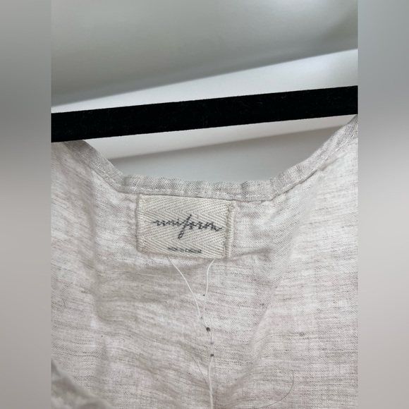 Uniform Handmade linen top - Picture 2 of 2